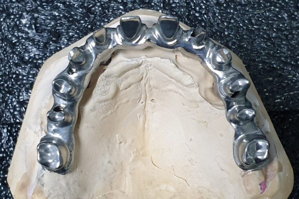 titanio zirconio